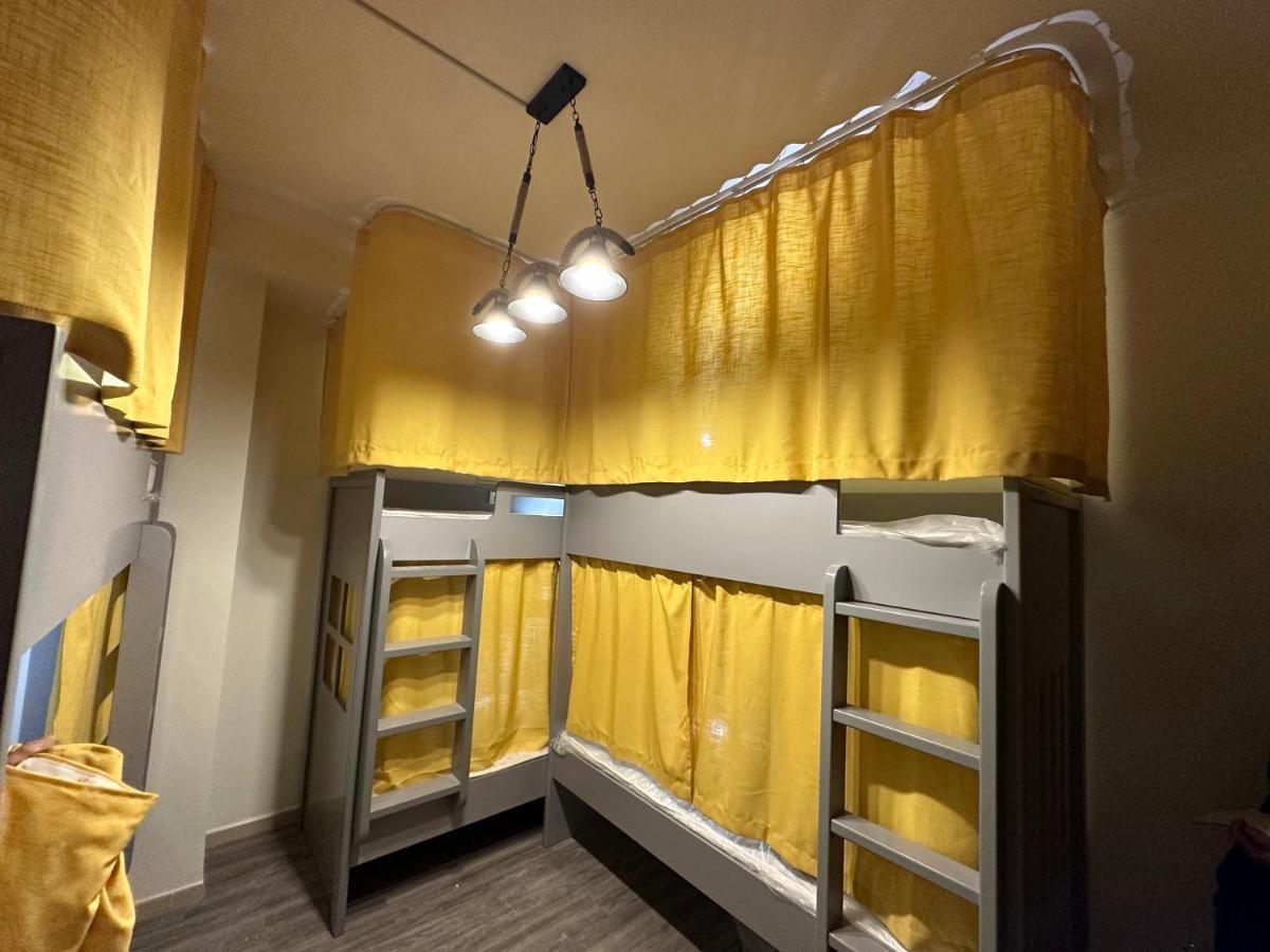 Business Backpackers Jbr Hostel Dubai Exterior foto